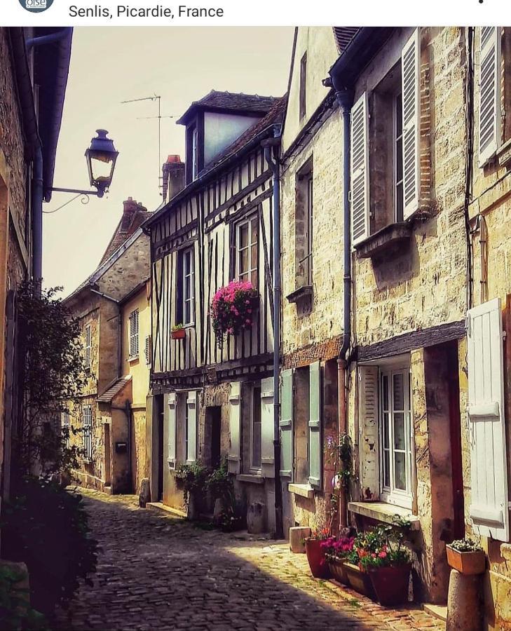 Wisteria Cottage Fleurines Εξωτερικό φωτογραφία